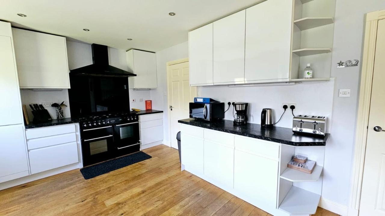 הוילה אינברנס 26 Woodgrove Drive מראה חיצוני תמונה